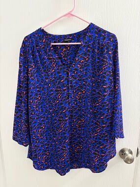 torrid Blue and Pink Leopard-Print V-Neck Blouse